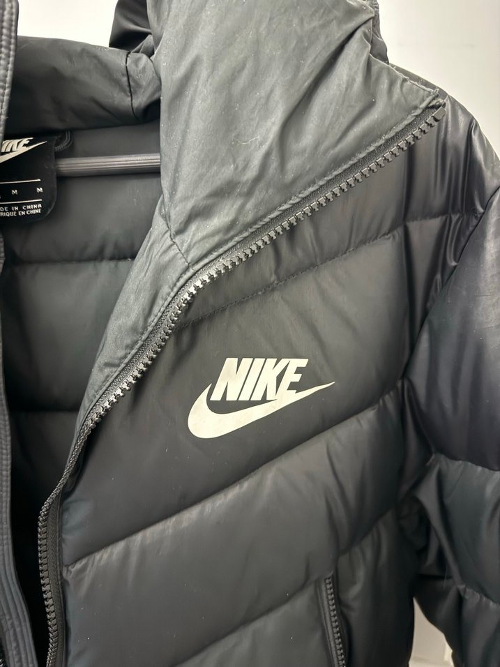 Nike Siyah Kapüşonlu Spor Mont - Görsel 5