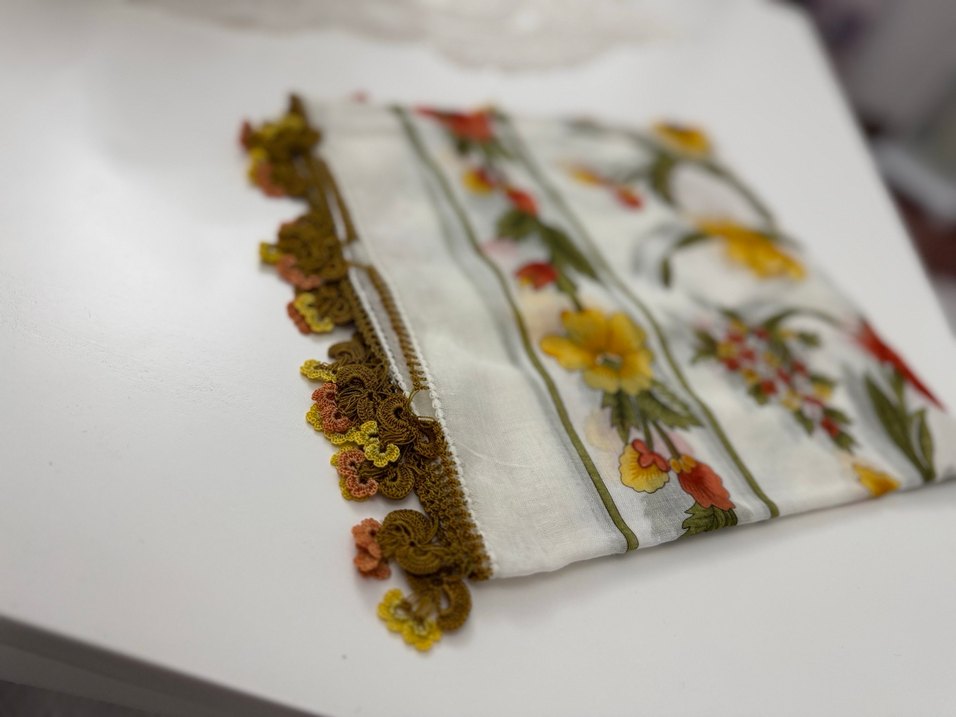 Çiçek Desenli Dantel Kenarlı Bohem Kadın tülbent - Görsel 3