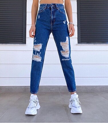 Yırtık Mom Jean