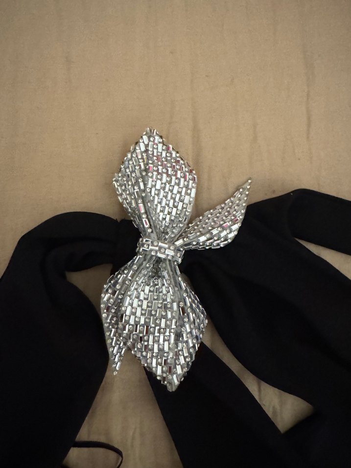 Zara parlak taşlı fiyonklu siyah body bluz,etiketli,orjinaldır - Görsel 5