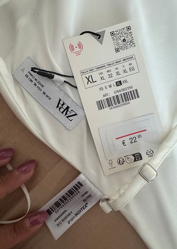 Zara taşlı parlak ve esnek beyaz top,Etiketlidir,Orjinaldır - Görsel 4