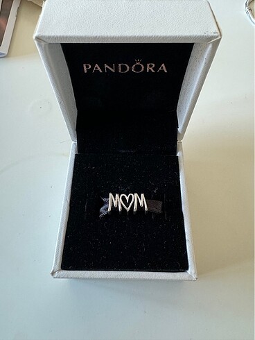 Pandora mom silver charm,orijinaldır,sertifika ve faturası da du