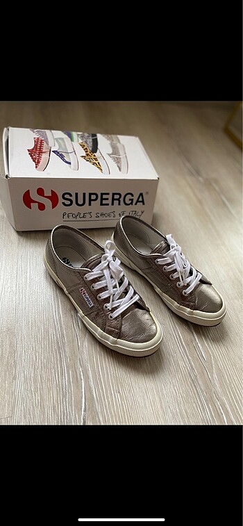 37,5 Beden Orijinal kutulu gri renk superga
