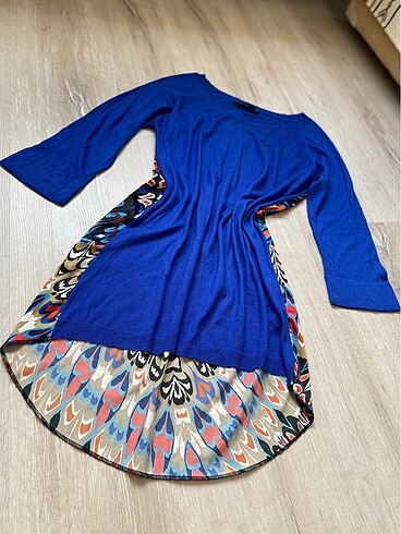 Batik Batik Arkası uzun Desenli Triko