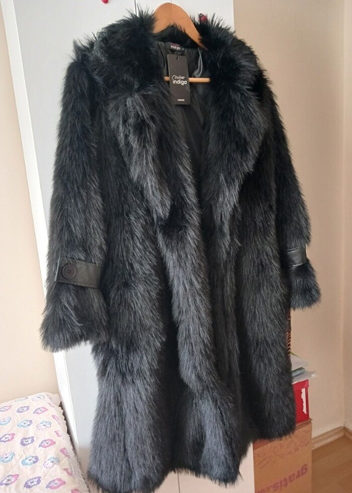 Siyah Kürk  - Görsel 2