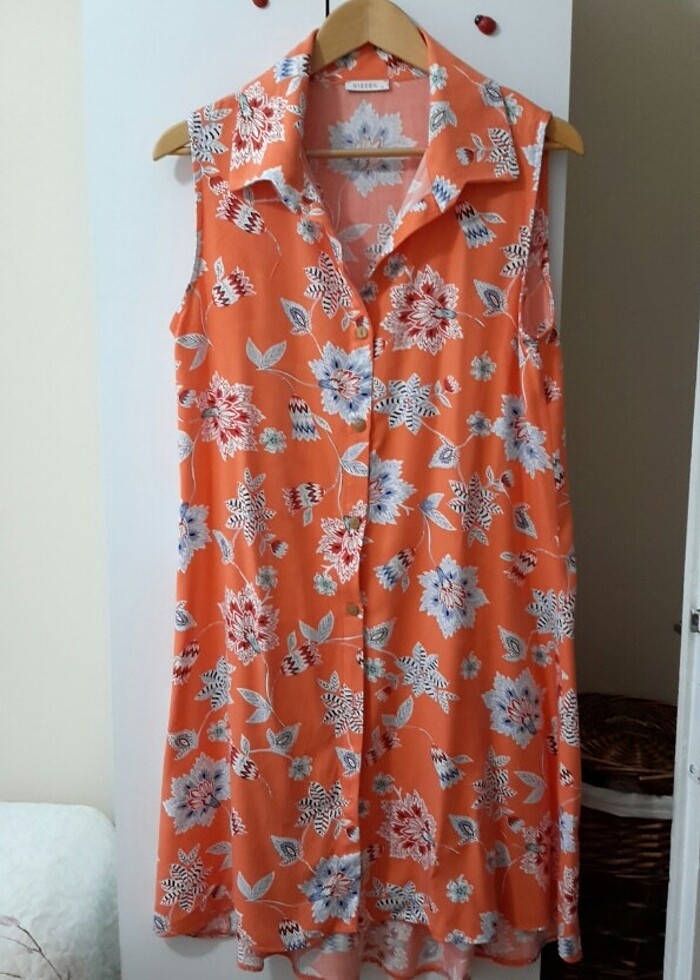 Kolsuz elbise - Görsel 3