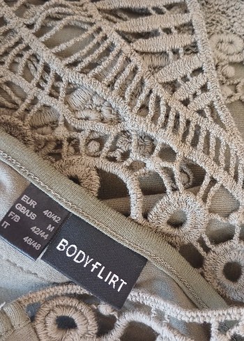 Haki Renkli Salaş Tişört - Görsel 6