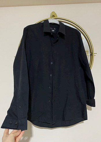 H&M Siyah Uzun Kollu Klasik Gomlek