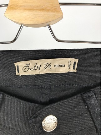 38 Beden siyah Renk Yırtık Kot Pantolon