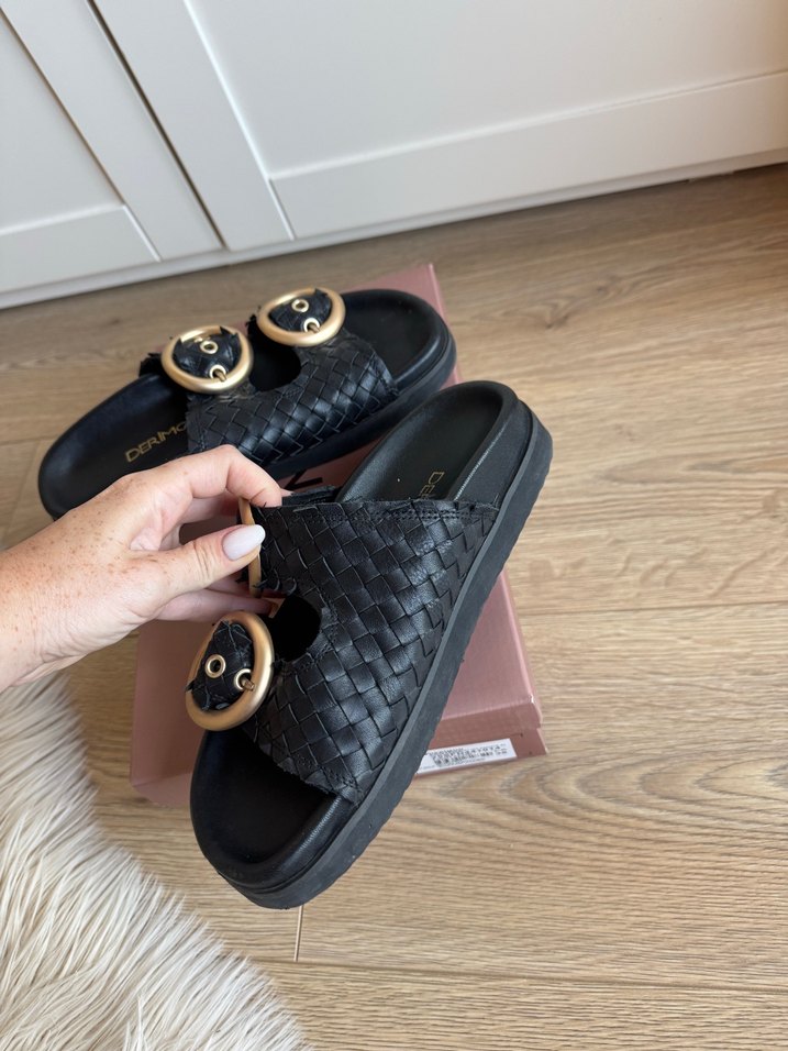 Tokalı Siyah Yılan Desenli Platform Terlik - Görsel 5