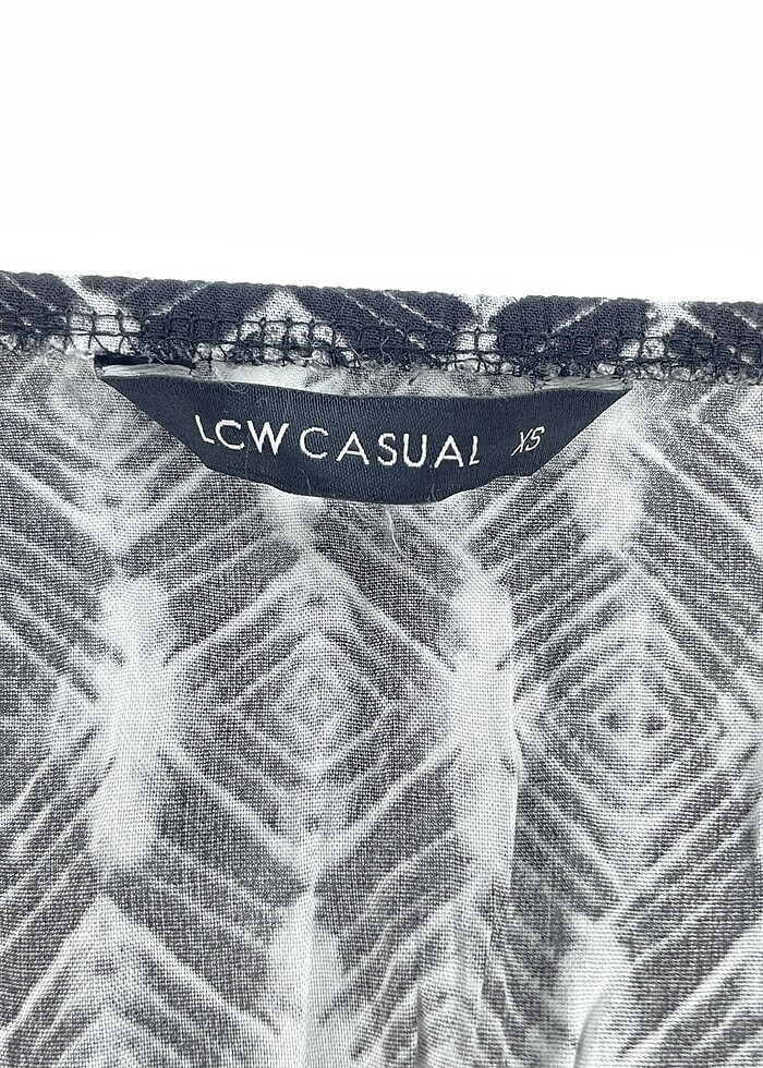 LC Waikiki Omuzları Açık Desenli Elbise - Görsel 4