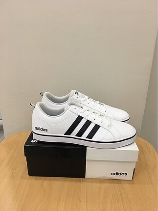Adidas orjinal AW4594 kodlu 46 numara Sıfır ürün Mağaza fiyatı 