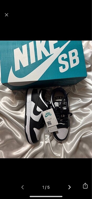 Nike sb dunk panda
