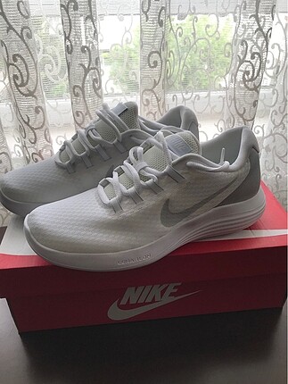 Orijinal Nike spor ayakkabı kutulu 38/39