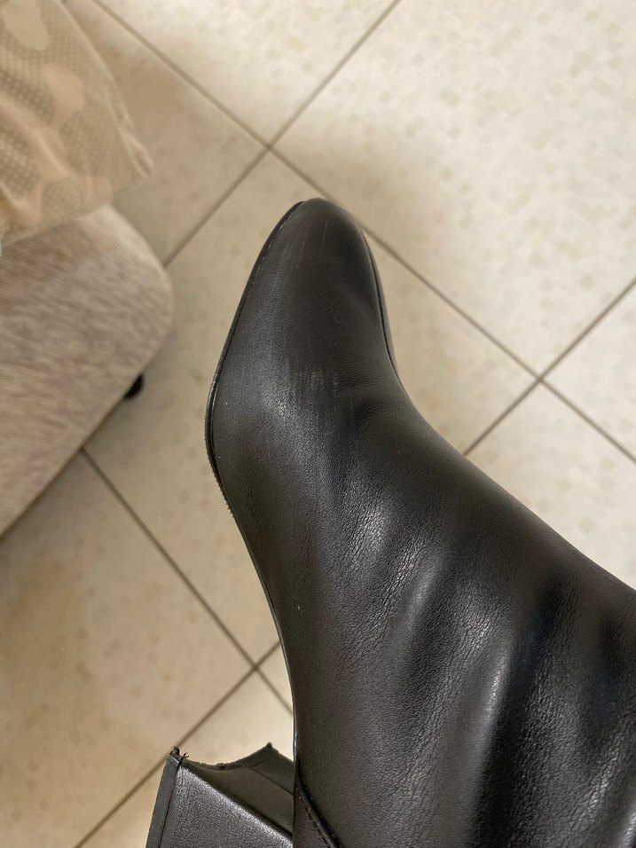 Siyah Deri Tokalı İnce Topuklu Kadın Bot - Görsel 3