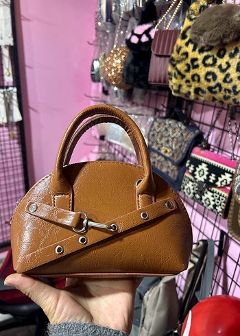 Kahverengi Parlak Deri Kadın Çanta - Görsel 2