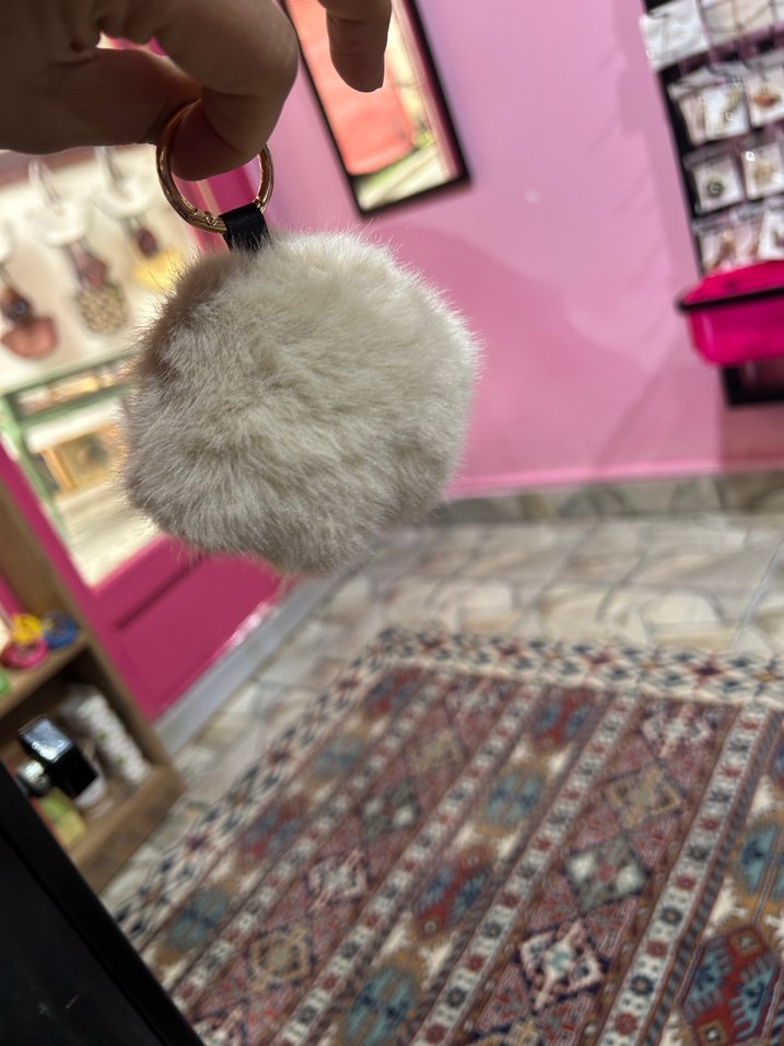 Pembe Kürklü Rock Punk Anahtarlık - Görsel 2