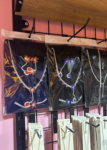 Uzun Altın Renkli Boncuklu Yıldız Kolye - Görsel 5