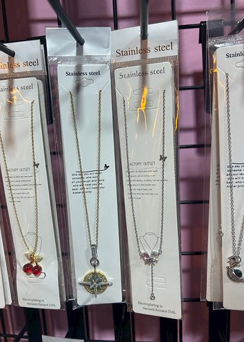 Uzun Altın Renkli Boncuklu Yıldız Kolye - Görsel 12