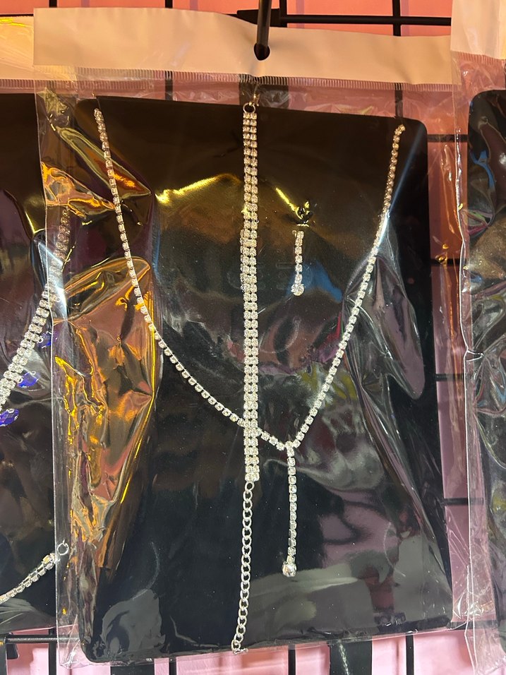 Uzun Altın Renkli Boncuklu Yıldız Kolye - Görsel 4