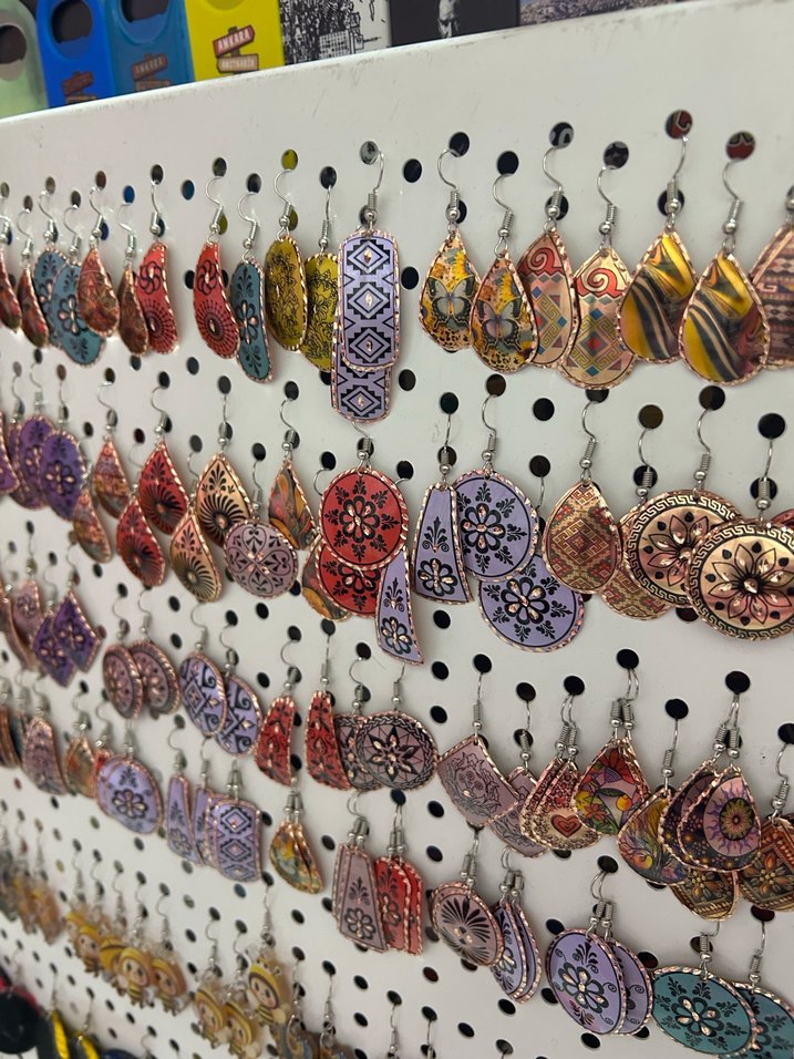 Renkli Desenli Bakır küpe - Görsel 5