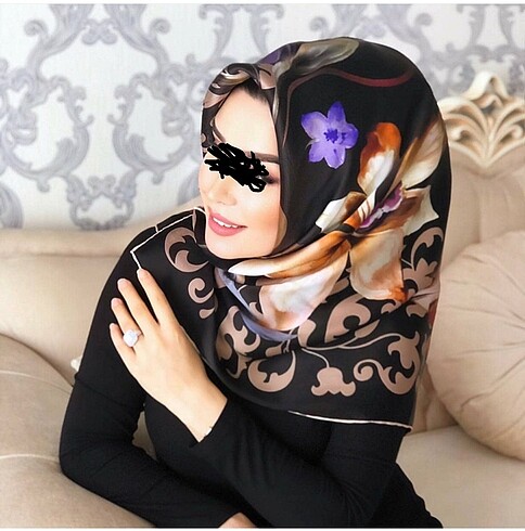 Etiketli sura ipek eşarp