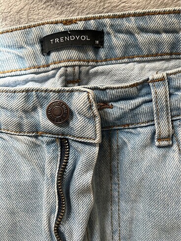 Trendyol & Milla Trendyol açık mavi jean