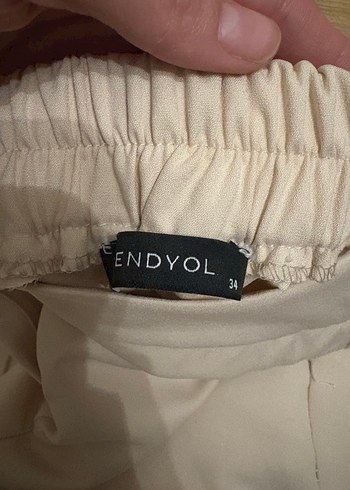 Çıtçıtlı Bej Kadın Kumaş Pantolon - Görsel 4