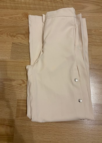 Çıtçıtlı Bej Kadın Kumaş Pantolon - Görsel 3