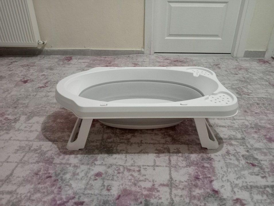 Katlanabilir Beyaz ve Gri Bebek Küveti - Görsel 2