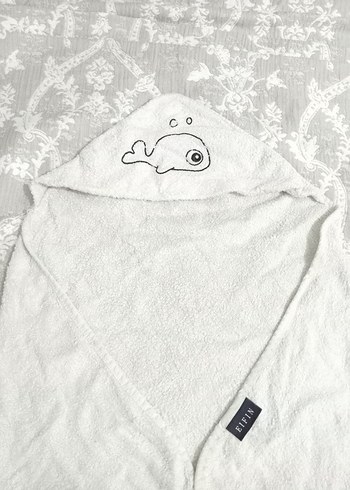 Kapüşonlu Beyaz Bebek Banyo Havlusu - Görsel 3