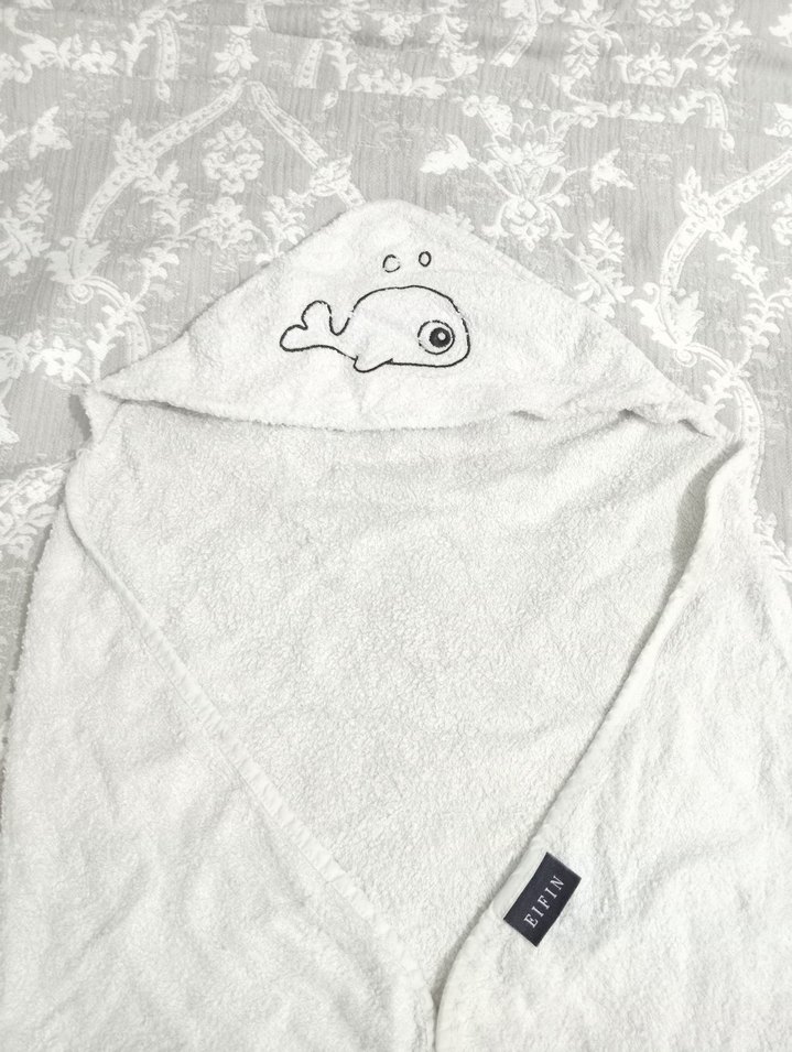 Kapüşonlu Beyaz Bebek Banyo Havlusu - Görsel 3