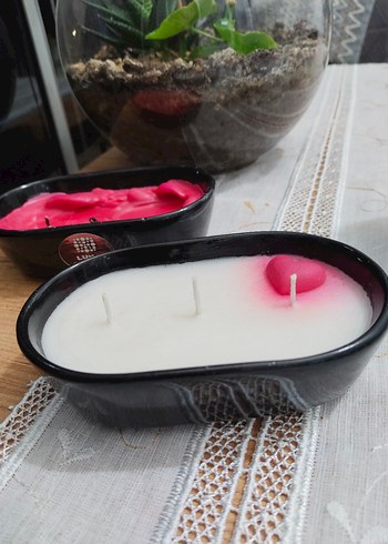 Kırmızı Kalp Detaylı Beyaz Mum - Görsel 2