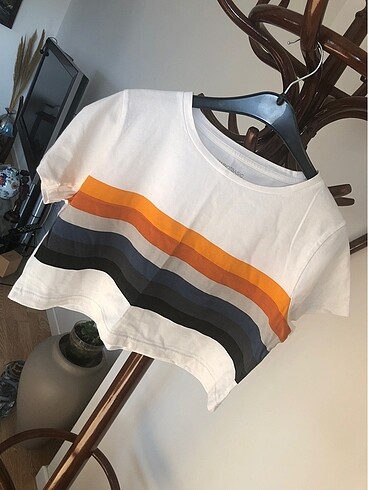 IAMNOTBASIC 100 PAMUK KROP AÇIK BEL CROP TSHİRT RENKLİ ÇİZGİLİ BLUZ