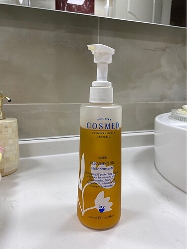Cosmed Cleansing Oil