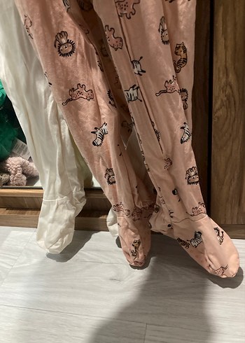 Baskılı Bebek Uyku Seti, Bej ve Pastel Tonlar - Görsel 3