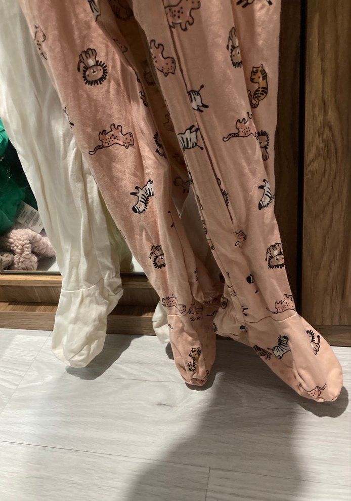 Baskılı Bebek Uyku Seti, Bej ve Pastel Tonlar - Görsel 3