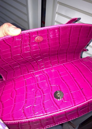Parlak Pembe Yılan Derisi Desenli Kadın Deri Çanta - Görsel 6