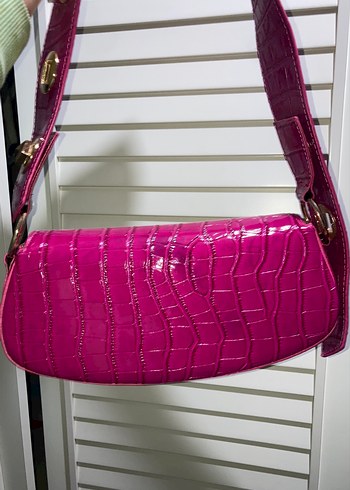 Parlak Pembe Yılan Derisi Desenli Kadın Deri Çanta - Görsel 4