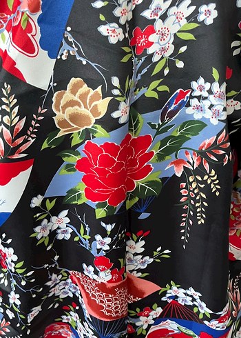38 Beden Çiçek Desenli Uzun Kadın Kimono