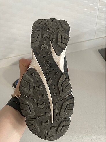 36 Beden Zara spor ayakkabı