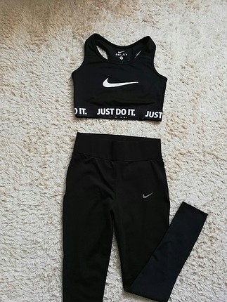 Nike Sporcu takım