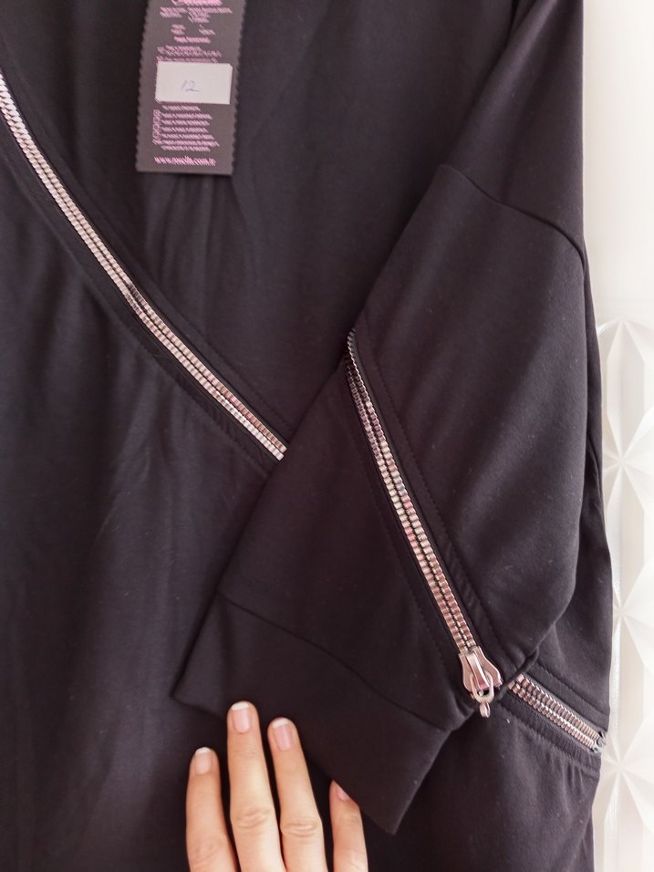 Fermuarlı Siyah sıfır bluz - Görsel 2