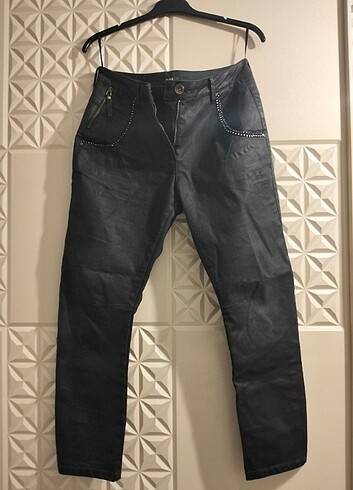 L,Xl uyumlu deri görünümlü pantolon likralı
