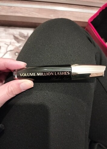  Beden Loreal volume million lashes mascara yarısında ürün şuan 