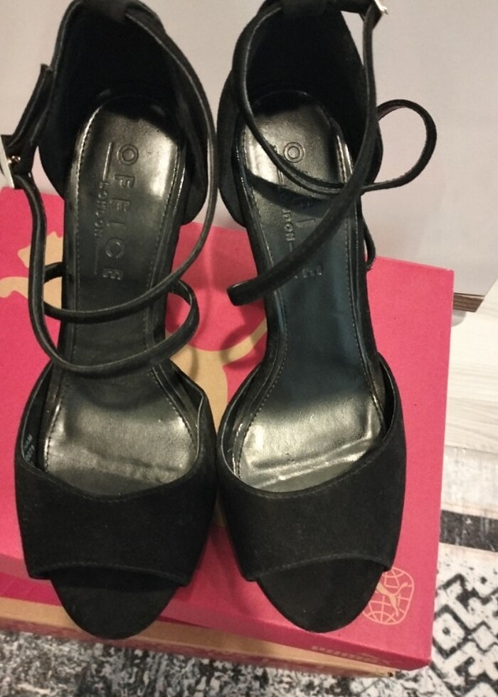 Office london 37 numara topuklu ayakkabı İngiltere'den alındı bi - Görsel 4