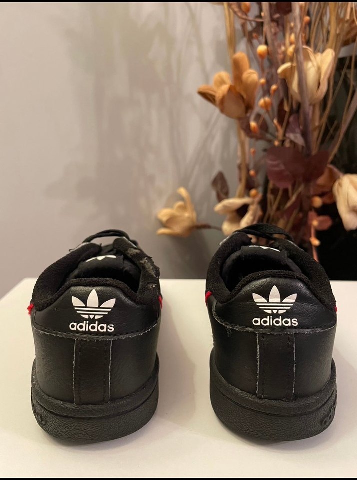 Adidas Erkek Çocuk Siyah Cırtlı Spor Ayakkabı - Görsel 2