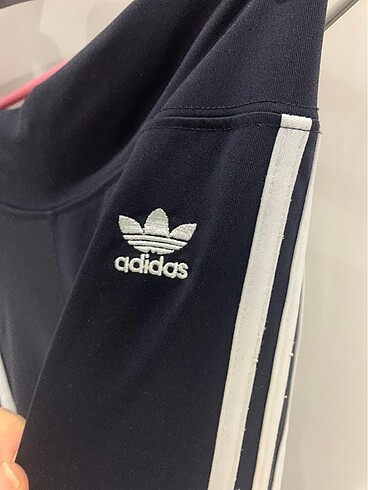 m Beden lacivert Renk Adidas m beden