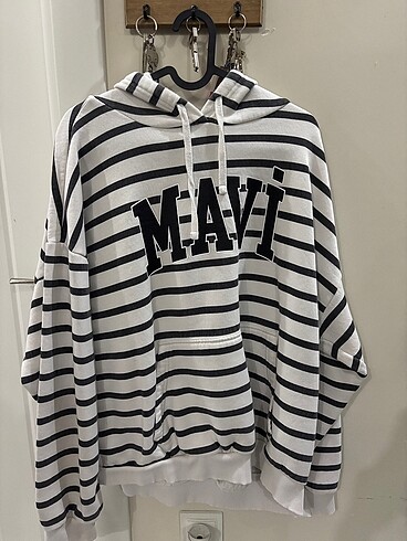 Mavi sweatshirt