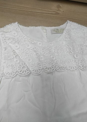 LC Waikiki Kız Çocuk Kolsuz Beyaz Dantelli buluz
